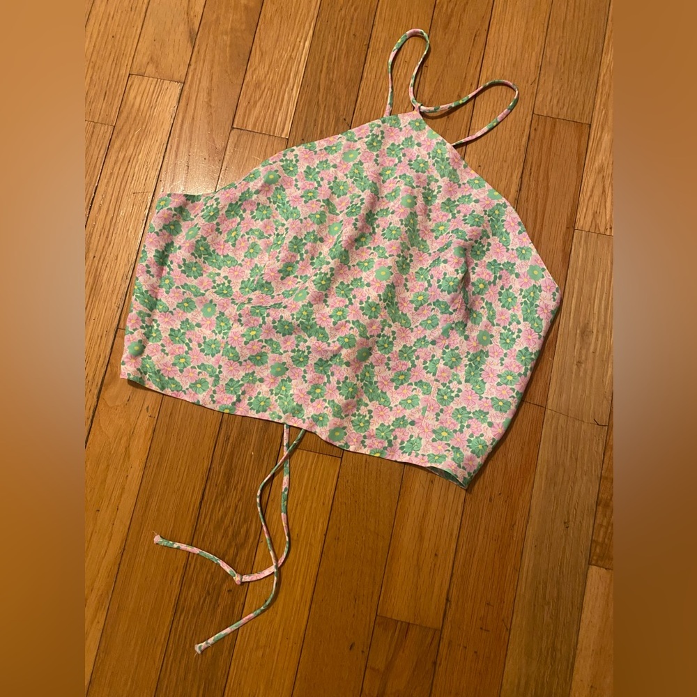 Backless halter Zara crop top